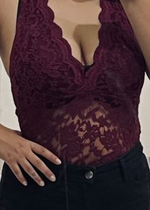 Maroon bodysuit With Lace Details(bust 32-36)