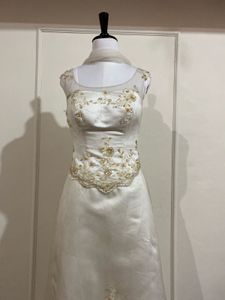 Elegant Vintage Wedding Gown🤍