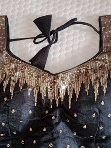 Sequin Embellished Blouse its new padded
