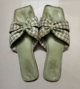 Green Bow Slides