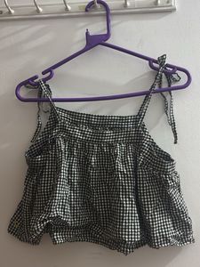 Gingham Crop Top with Daisies
