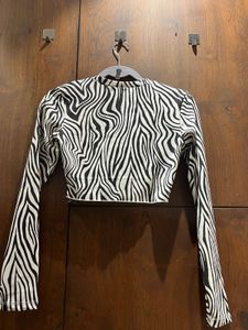 SSS Black & White Zebra Print Stretch Crop Top – S