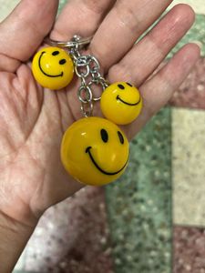 Smiley Face Keychain