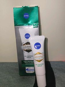 Innisfree Mineral Powder , Nivea Serum