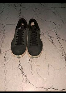PUMA SUEDE SNEAKERS