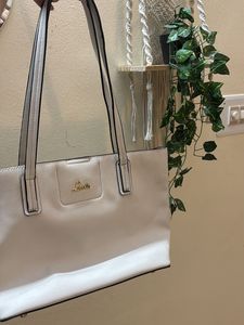 Lavie White Tote Bag