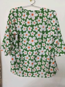 Retro Floral Print Short Kurti.