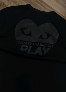 PLAY T-Shirt