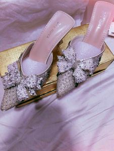 Bow Heels
