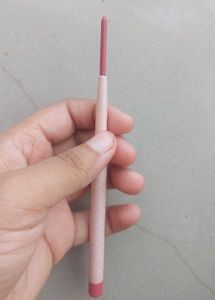 Kay Beauty Plumping HD Lip Liner Suspense