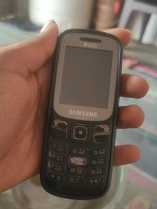 Samsung Keypad Phone 📱