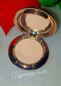Charlotte Tilbury Airbrush Flawless Compact
