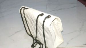 Women&#39;s Slingbag