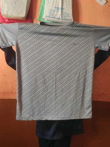 Patterned Grey T-shirt