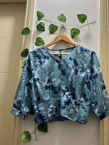 Today Offer Korean Flowvy Top💫