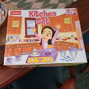 Funskool Kitchen Set