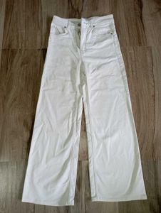 Combo Of Off White High Waisted Jeans &amp; Earrings