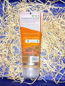 Ayouth Veda Fruit Power Face Wash