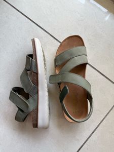 Skechers Women Comfort Olive Sandals- uk6/Eur39