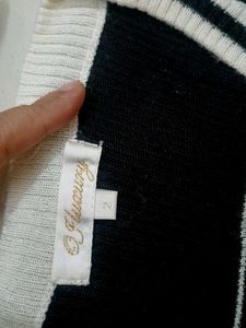 Striped black&amp;white Knit bodycon dress|2pockets