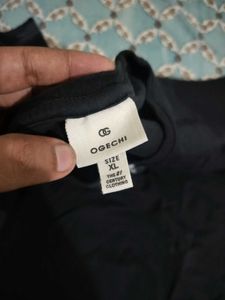 Black Stylish T-shirt OGECHI
