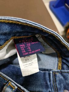 Branded Capri Knee Length From Kraus Brand