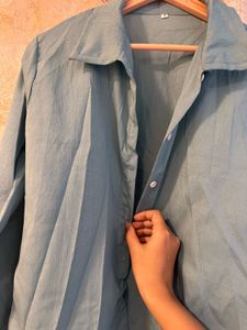 Blue Long Sleeve Button-Down Shirt, Bust- 32