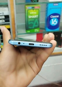 Iqoo Z6 44w 6/128    3 Month Warranty Remaining