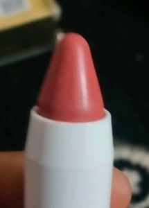My glamm Lip Crayon