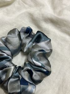 Decent Color Scrunchie