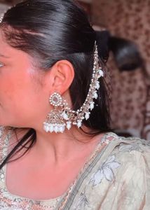 Beautiful Mirror Pearl Bahubali Earrings Tikka Set