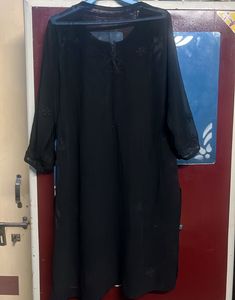 Black Embroidered Kurta