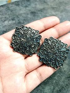 Vintage Floral Earrings