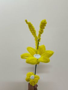 Yellow bloom bunch 🌼Pipe cleaner flowers