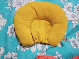 MOM &amp; SON Velvet New Born Baby Soft Neck Support P