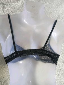 32 C Size Black Look 💙
