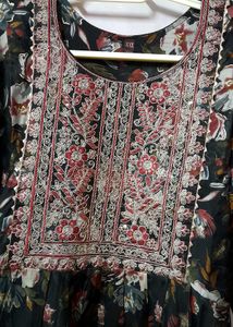 Women Ethnic Kurta Set