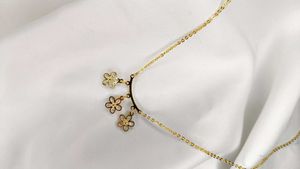 Flower Charm Necklace