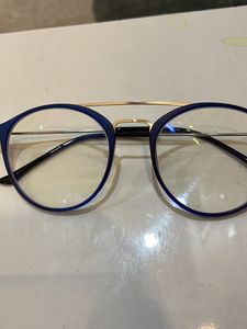 Eye Glassess With -2 Power In Both