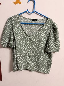 Floral Print Top - Cute &amp; Casual