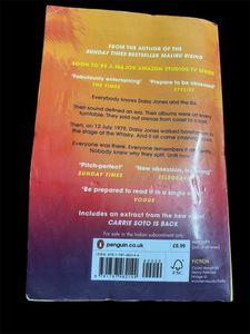 Combo Offer : Scented Soy Wax Candle + Book