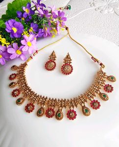 Beautiful Golden Matte Choker Set