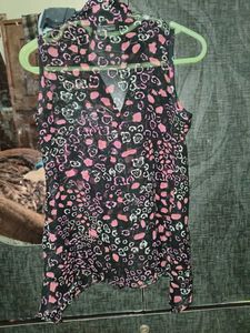 Leopard Print Sleeveless Top with pent