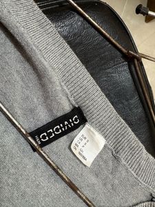 H&amp;M Light Grey V-Neck Sweater