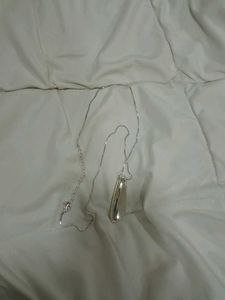 Silver Tone Pendant Necklace