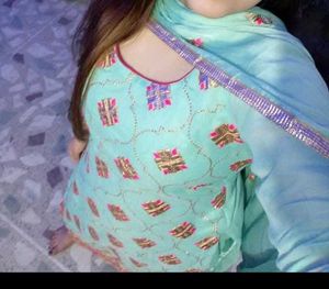 Only One Time Used Kurti Set With Dupatta
