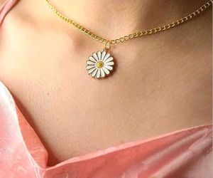 Daizy Pendant