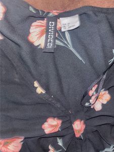 H&amp;M Floral Print V-Neck Top