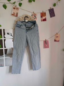 Light Wash Mom Jeans