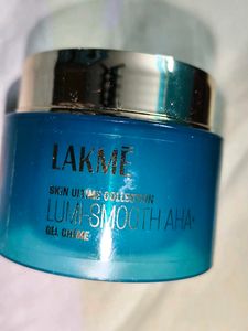 Lakme Lumi-Smooth AHA Gel Creme